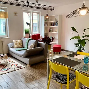 Apartment For 2 In Margareten, Wien